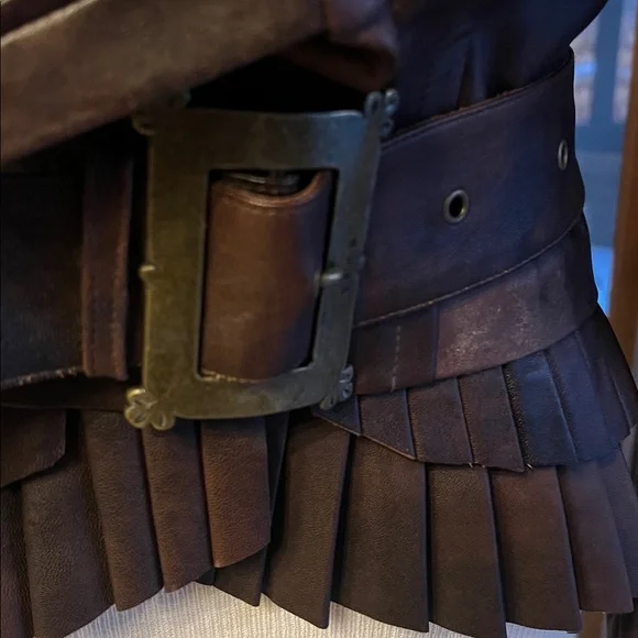 Vintage LAMB Brown Leather Women's Jacket - Picture 7 of 15